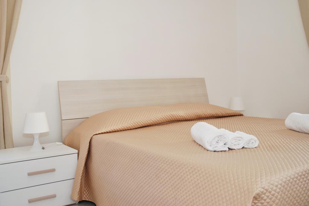 إيسبيكا B&B Sikelia الغرفة الصورة