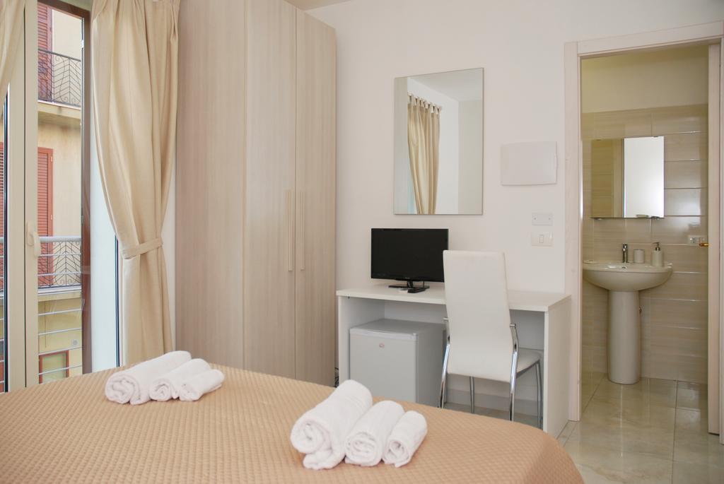 إيسبيكا B&B Sikelia الغرفة الصورة